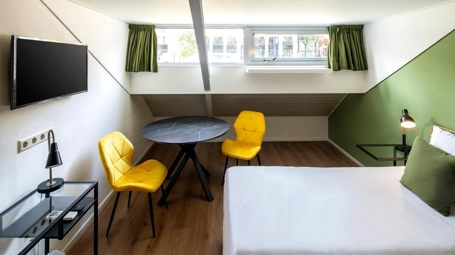 *** Hotel Floats By H2Otel Rotterdam Netherlands